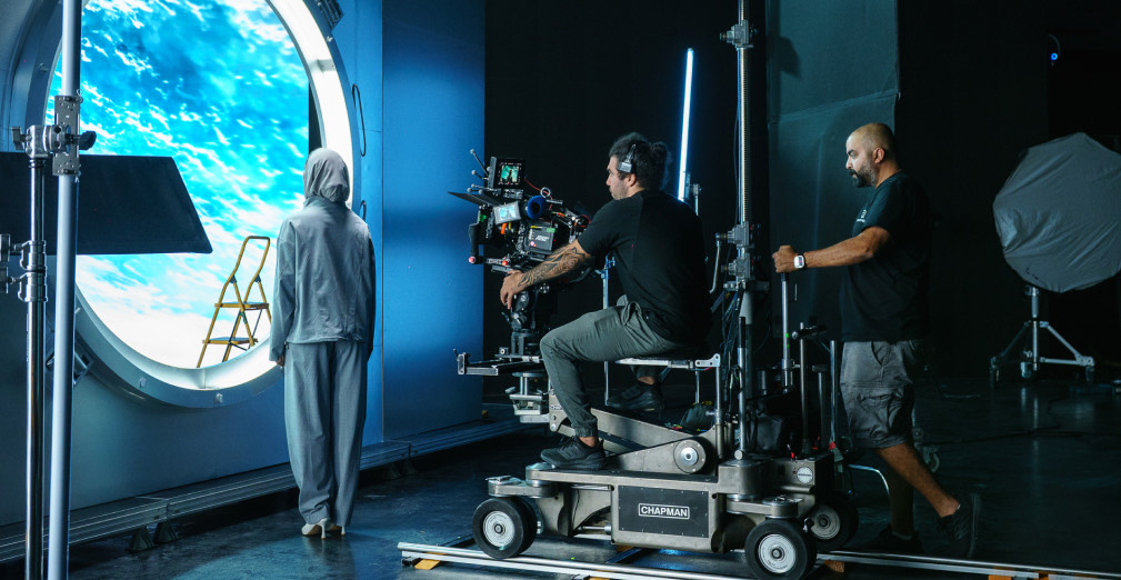 Grey Sea backstage